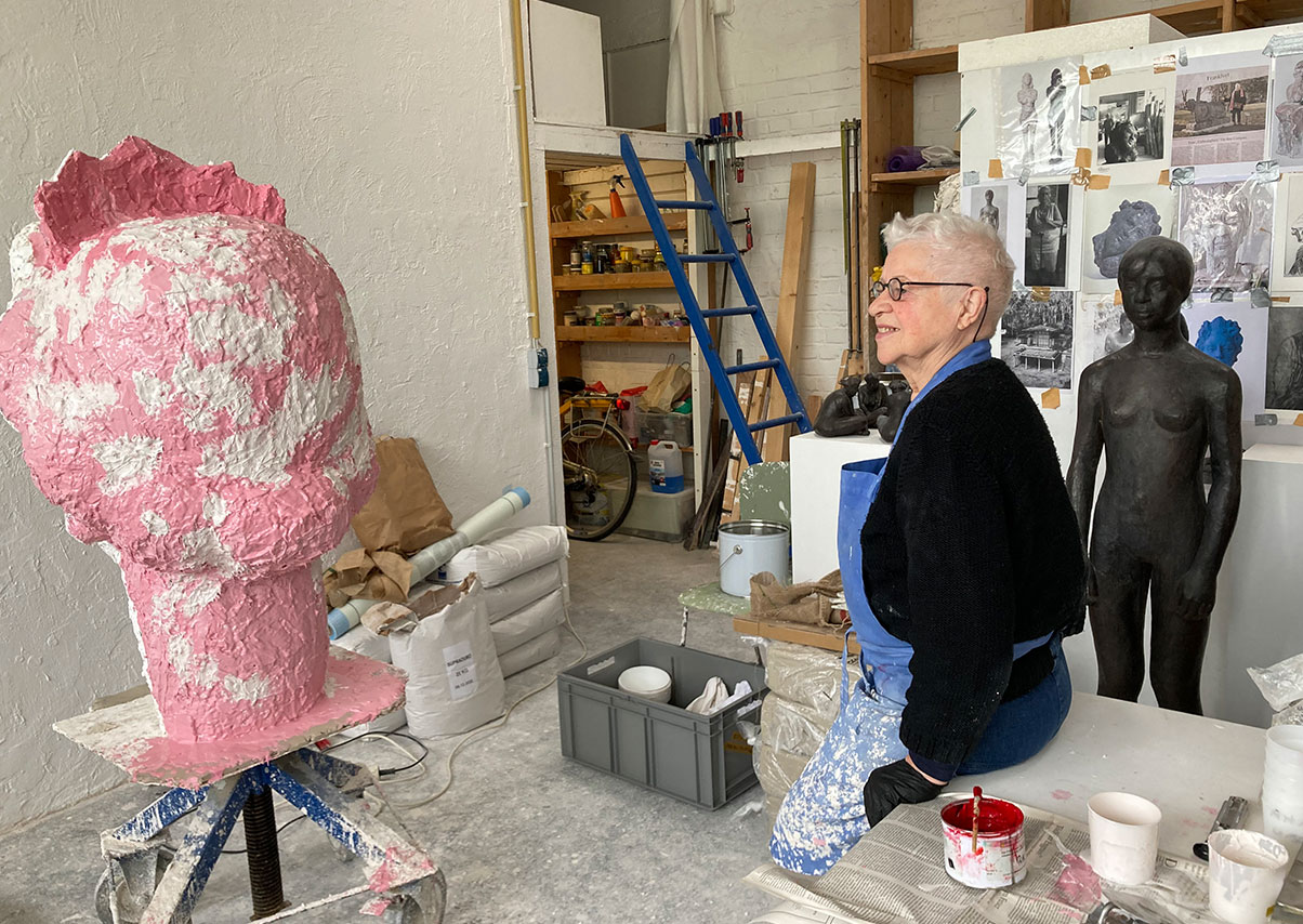 Wanda Pratschke in ihrem Frankfurter Atelier.